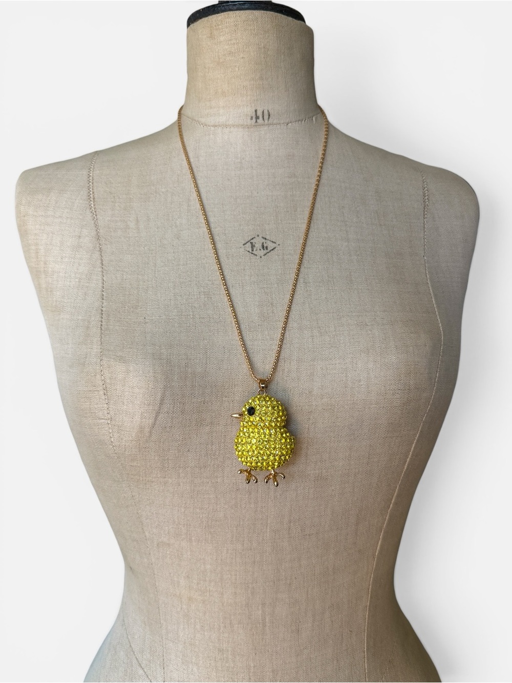 Betsey Johnson Crystal Yellow Chick Pendant Necklace Gold Tone Birdie NWT - Picture 2 of 6